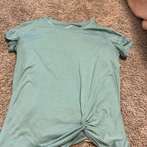 Old navy teal tee.